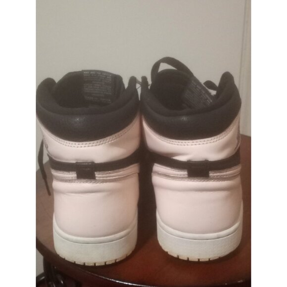 Air Jordan Retro 1 High OG Crimson Tint Black 555088-081 2019 Men’s Size 10.5 - Picture 10 of 12